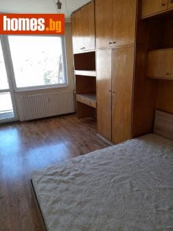 Тристаен, 85m²