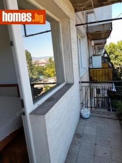 Тристаен, 85m²
