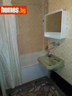 Тристаен, 85m²