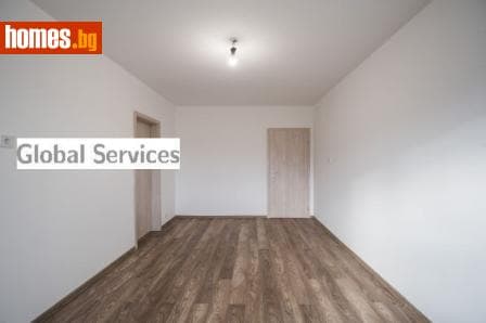 Тристаен, 88m²