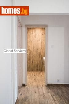 Тристаен, 88m²
