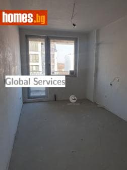 Тристаен, 218m²