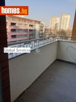 Тристаен, 218m²