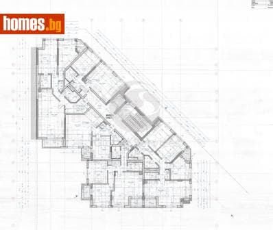 Тристаен, 125m²