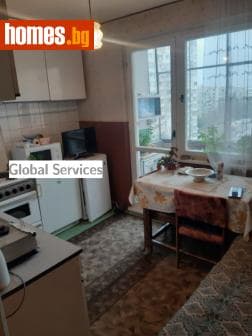 Тристаен, 84m²