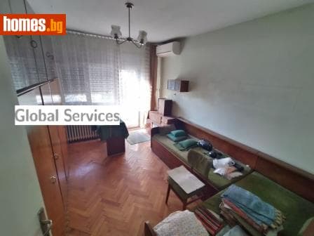 Тристаен, 78m²