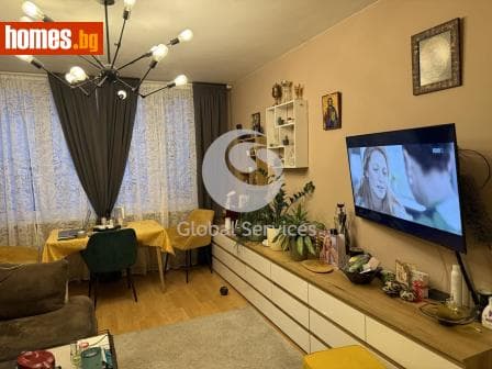 Тристаен, 100m²
