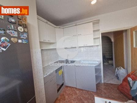 Тристаен, 100m²