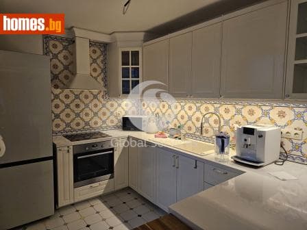 Четиристаен, 240m²