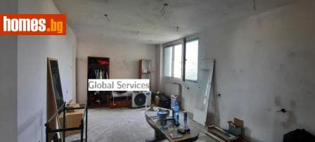 Тристаен, 101m²