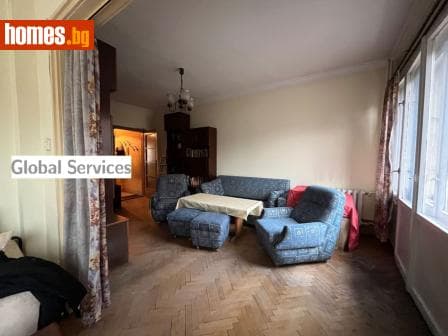 Тристаен, 123m²