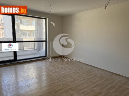 Тристаен, 121m²
