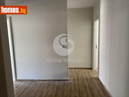 Тристаен, 121m²
