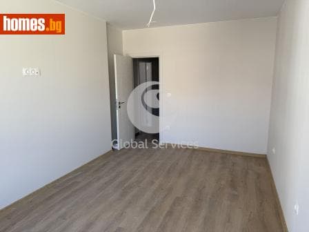 Тристаен, 121m²