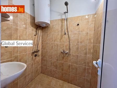 Тристаен, 78m²