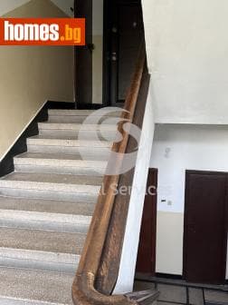 Тристаен, 85m²