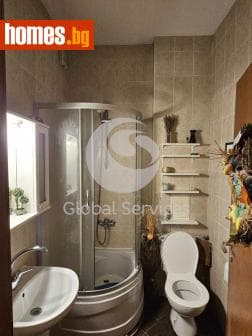 Тристаен, 85m²