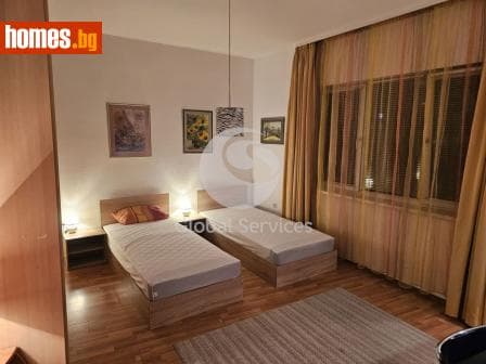 Тристаен, 85m²