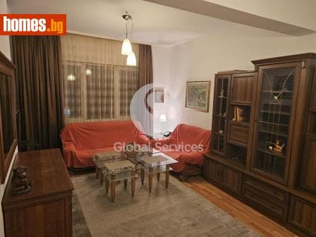Тристаен, 85m²