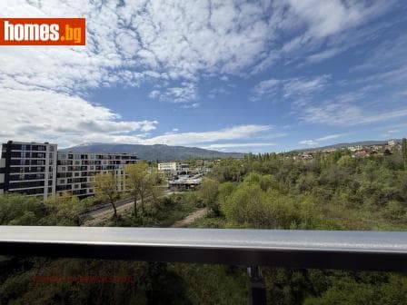 Тристаен, 105m²