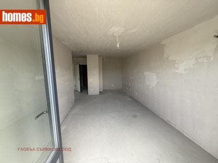 Тристаен, 105m²