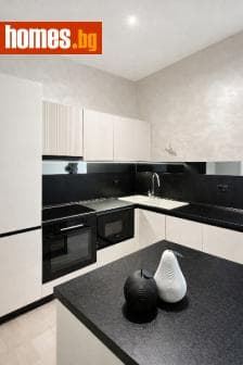 Тристаен, 165m²