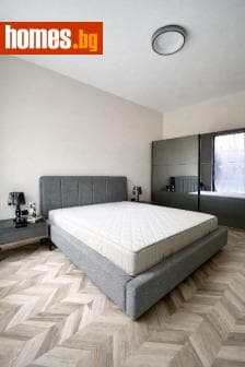 Тристаен, 165m²