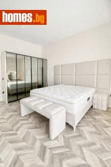 Тристаен, 165m²