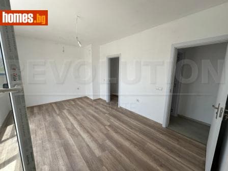 Двустаен, 132m²