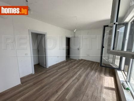 Двустаен, 132m²