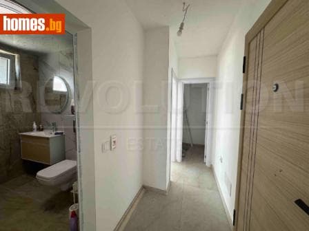 Двустаен, 132m²