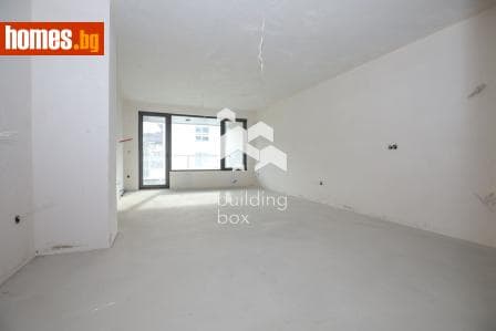 Тристаен, 134m²