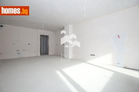 Тристаен, 134m²
