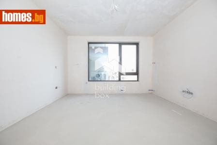 Тристаен, 134m²