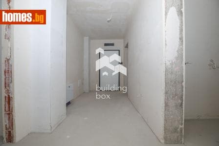 Тристаен, 134m²