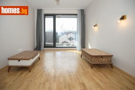 Тристаен, 122m²