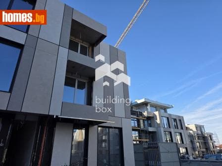 Тристаен, 114m²
