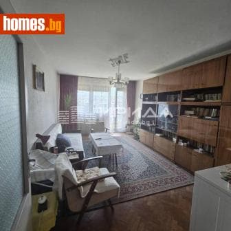 Тристаен, 86m²