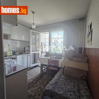 Тристаен, 86m²