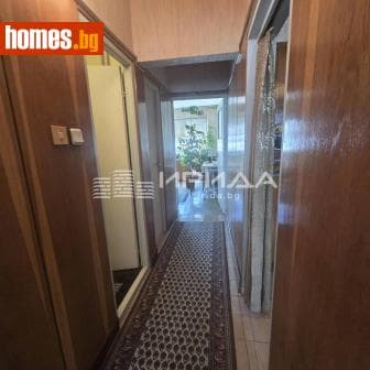 Тристаен, 86m²