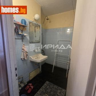 Тристаен, 86m²