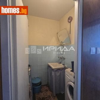 Тристаен, 86m²