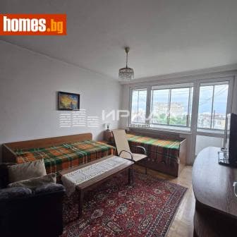 Тристаен, 96m²