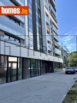 Тристаен, 102m²