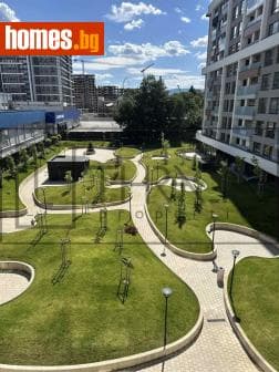 Тристаен, 102m²