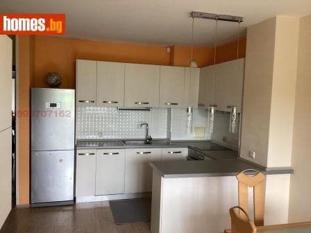 Двустаен, 68m²