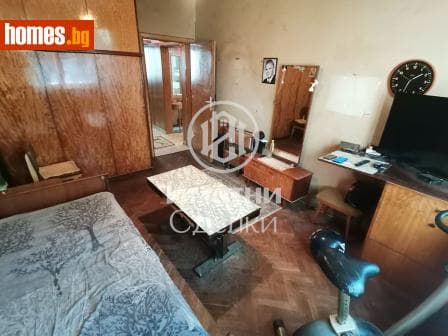 Тристаен, 78m²