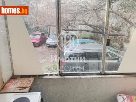 Тристаен, 78m²