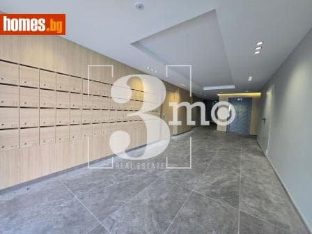 Тристаен, 110m²