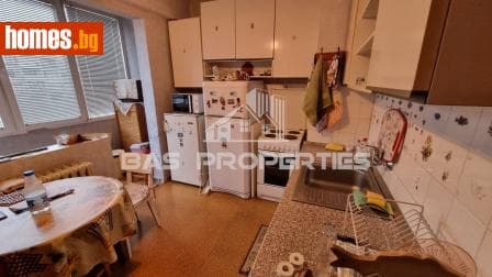 Тристаен, 88m²